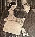 Mrs Danenhower (épouse du capitaine du Nautilus) et Jean Jules Verne à New-York en 1931
