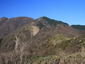Vue du mont Shindainichi depuis le mont Karasuo.