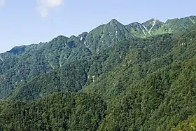 Vue du mont Akanagi depuis la crête Ikeyama.