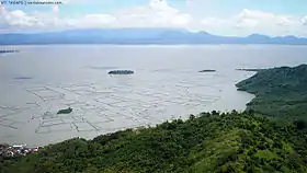 Vue générale depuis le Mt. Tagapo, point culminant de l'île de Talim