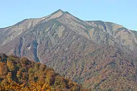 Versant sud-est du mont Asahi