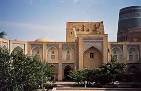 Cour intérieure de la médersa Mohammed Amin Khan.