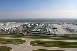 Vue aérienne de l'aéroport.