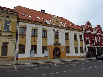 L'hôtel de ville.