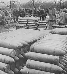 Dépôt d'obus d’artillerie, près de Verdun (1917)