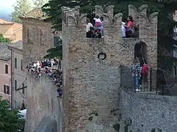 Vue extérieure de la Mura di Corinaldo.