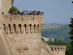 Tourelles des remparts de Corinaldo.