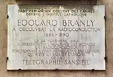 Plaque au n°74 rue de Vaugirard en hommage à Édouard Branly.
