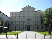 Le bâtiment de l'ancien collège des Jésuites devenu le Musée Fabre