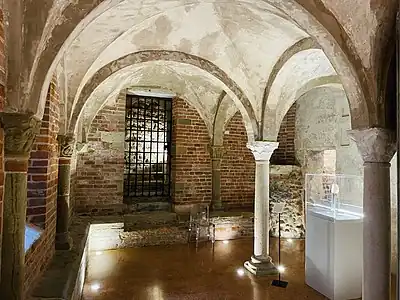 Crypte de Santa Maria del Popolo, XIe siècle.