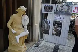 Exemple de musicien reconstruit, en blanc les parties actuellement manquantes sur l'original du musée St-Remi.