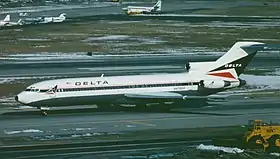 Le Boeing 727 impliqué dans l'accident (N473DA), ici photographié à l'aéroport LaGuardia de New York quelques années avant le crash.