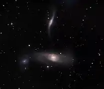 Les trois galaxies d'Arp 286 par Adam Block (Observatoire du mont Lemmon/Université de l'Arizona).