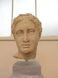 Portrait d'un jeune homme, musée national archéologique d'Athènes (inv. 189), attribution hypothétique.
