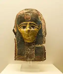 Masque funéraire égyptien, en cartonnage, NAM Athènes.