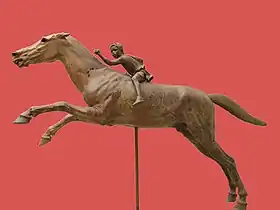 Statue de bronze d'un cheval et de son jeune jockey, épave du Cap Artémision, v. 150 av. J.-C. Musée national archéologique d'Athènes.