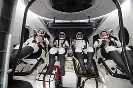 L'équipage du SpaceX Crew-2 après l'amerrissage.