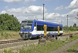 Ligne ferroviaire Eberswalde - Frankfurt (Oder) (de) sur une partie dite secondaire "Nebenbahn".