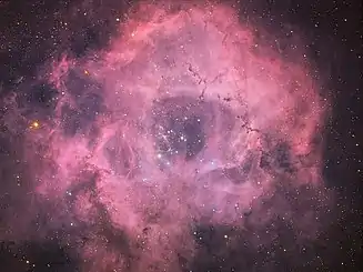 NGC 2237, connue sous le nom de « Nébuleuse de la Rosette ».