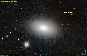 Image illustrative de l’article NGC 4742