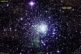NGC 6397 en infrarouge par le relevé 2MASS.