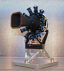 Photographie du système d'étalonnage du spectromètre proche infrarouge NIRSpec du James Webb Space Telescope.