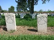 Deux tombes des U.S Colored Troops de l'USCT)