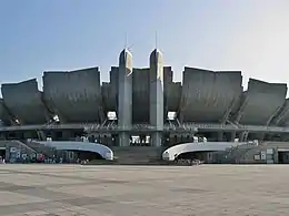 Un stade vu de l'extérieur.