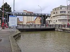 Pont levant Bazin et sa passerelle piétonne