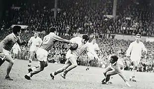 Nano Capdouze en finale du Championnat de France de rugby à XV 1963-1964 face à l'AS Béziers.