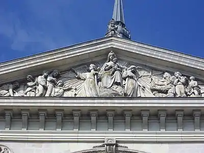 Notre-Dame protectrice des marins (1858), fronton de l'église Notre-Dame-de-Bon-Port à Nantes.