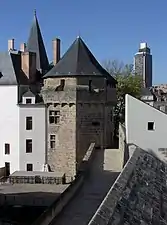 Château, tour du vieux donjon