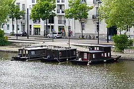 Cabane flottante à Nantes.