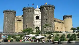 Castel Nuovo à Naples (XIIIe siècle).