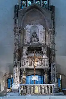 Tombeau de Robert d'Anjou à Santa Chiara de Naples, chef-d'œuvre de l'art gothique.