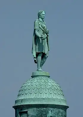 Auguste Dumont, Napoléon 1er, statue sommitale de la colonne Vendôme, place Vendôme.