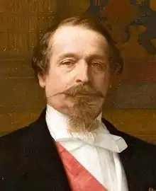 Portrait de trois-quart d'un homme portant moustache.