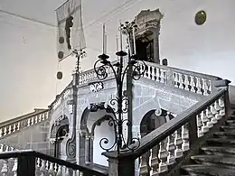 L'escalier monumental de Sanfelice en piperno et marbre