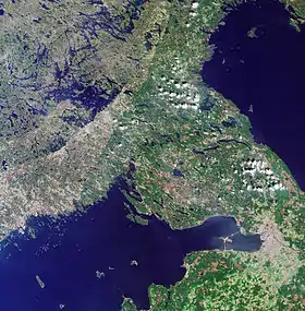 Image satellitaire de l'isthme de Carélie en 2002