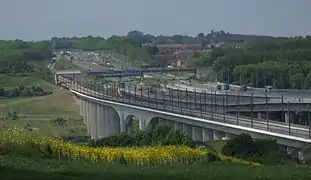 Viaduc de la High Speed 1, sur le Medway (Royaume-Uni).