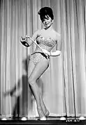 Natalie Wood jouant la stripteaseuse Gypsy Rose Lee dans Gypsy, Vénus de Broadway en 1962.
