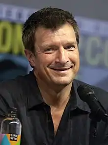 Nathan Fillion est T.D.K. (The Detachable Kid)