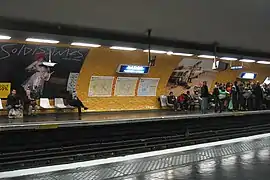 La station de la ligne 9 était décorée en style « Mouton »avant sa rénovation.