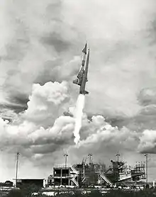 Le lancement d'un missile de croisière Navaho depuis l'aire 9 (1957).