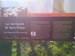 Panneau d'information de la nécropole (2).