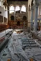 La nef de l'église en phase de restauration