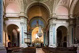 La nef de l'église Saint-Étienne.