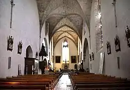 La nef de l’église Saint-Jean.