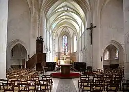 La nef de l'église.