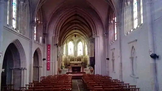 Nef de l'église Saint-Laurent.